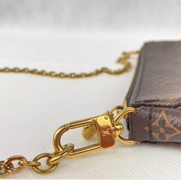 New Authentic LOUIS VUITTON LV Monogram Multiti Pochette Accessoire SMALL WCHAIN - Picture 9 of 14